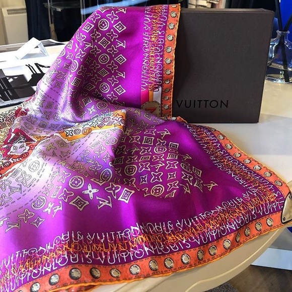 Authentic Louis Vuitton Monogram World Map scarf - Picture 2 of 7